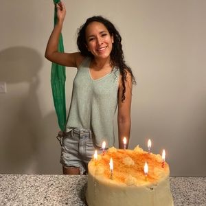 Meet your Posher, Cristina